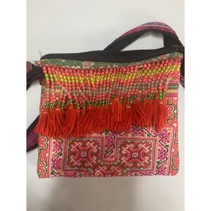 Vintage Womens Native American Embroidered Crossbody Purse Tassel Festival Boho